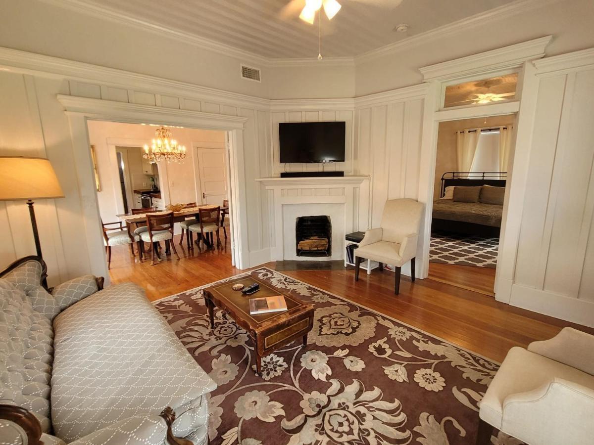 Villa Holland House - Historic And Sophisticated à Alpine Extérieur photo